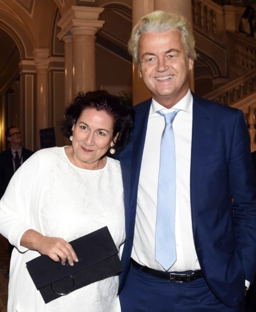 WhatsApp Image 2025 11 03 at 100221