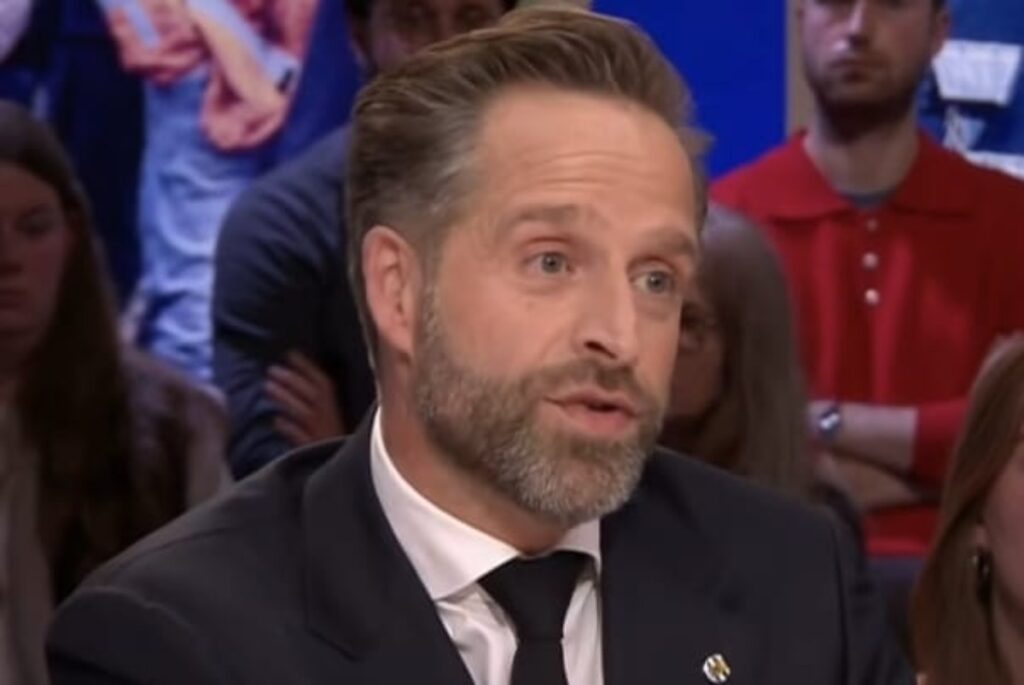 WhatsApp Image 2025 12 06 at 22.06.47